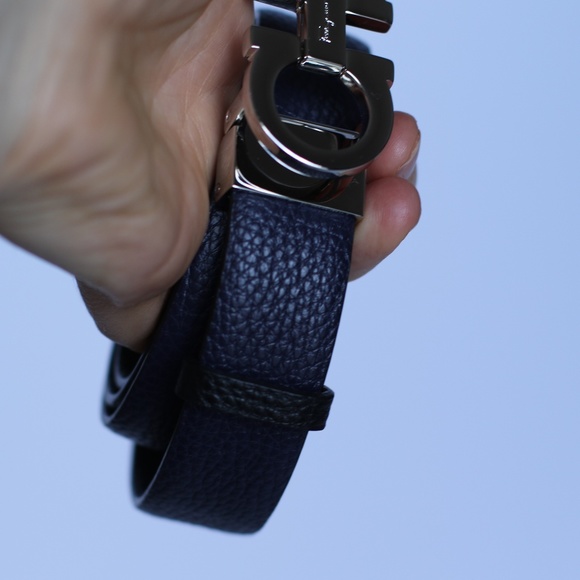Salvatore Ferragamo Reversible and adjustable Gancini belt - Picture 14 of 16